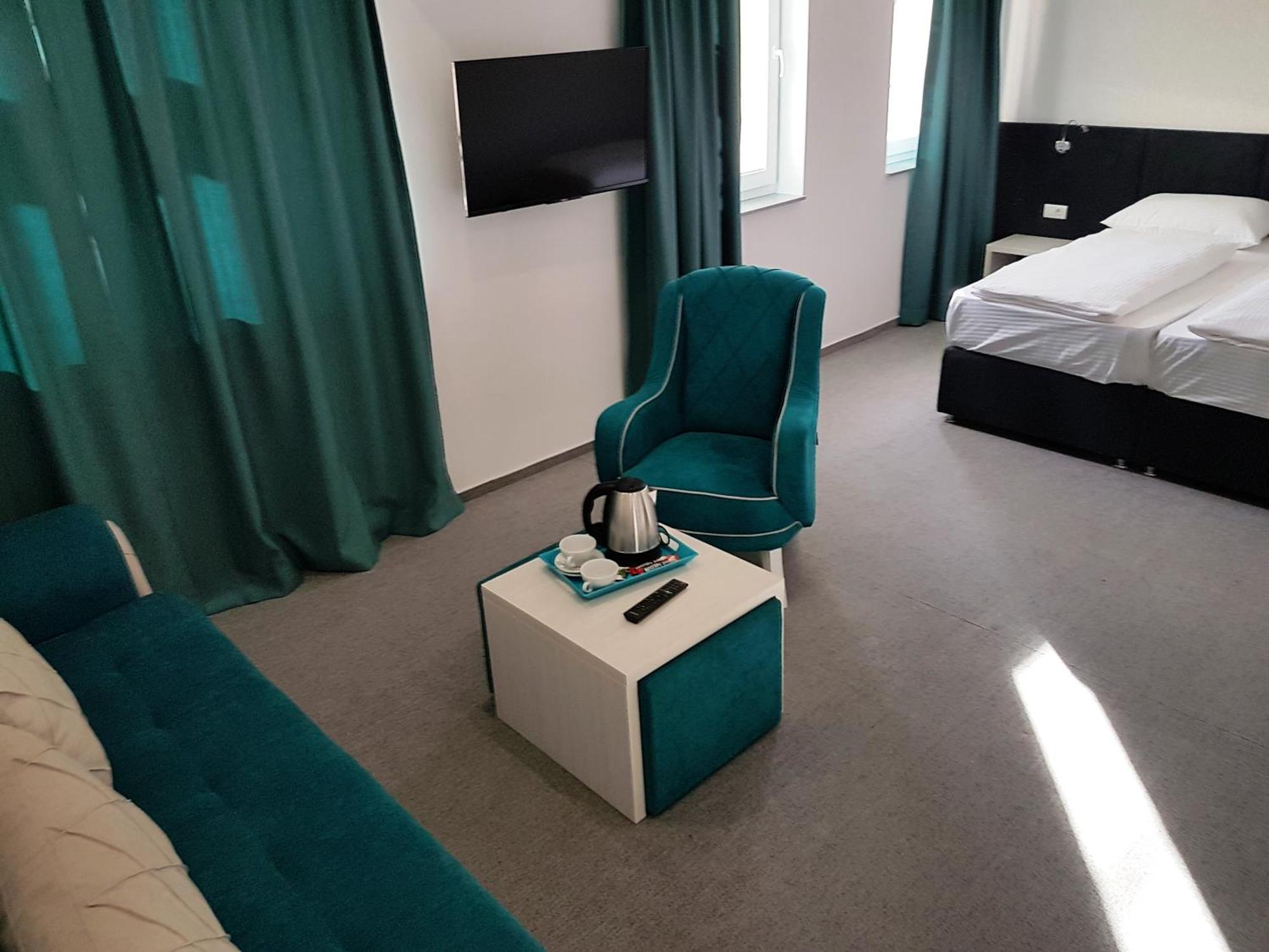 Hotel Sax Gracanica Gracanica  Eksteriør bilde