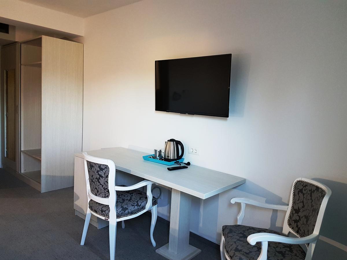 Hotel Sax Gracanica Gracanica  Eksteriør bilde